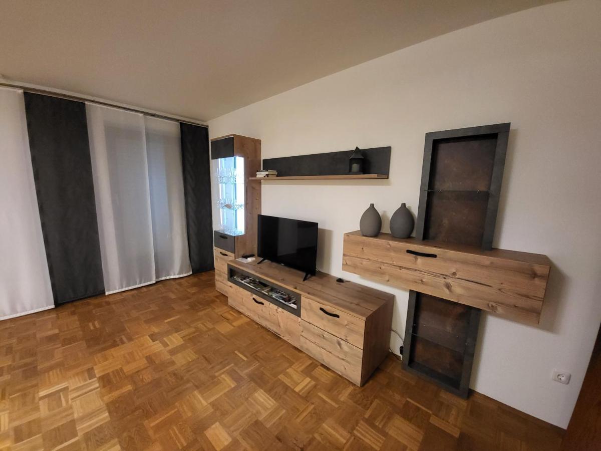 Andys Ferienwohnung ノイシュタット・アン・デア・ヴァルトナーブ エクステリア 写真